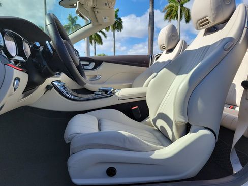 Used 2018 Mercedes-Benz E 400 4MATIC Cabriolet image 24