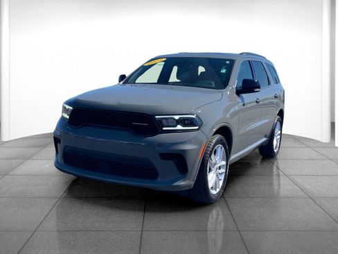 Used 2024 Dodge Durango GT image 3