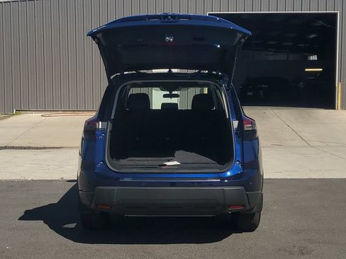 Certified 2025 Nissan Rogue SV w/ SV Premium Package FWD image 13