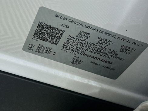 Used 2024 Honda Prologue EX image 12