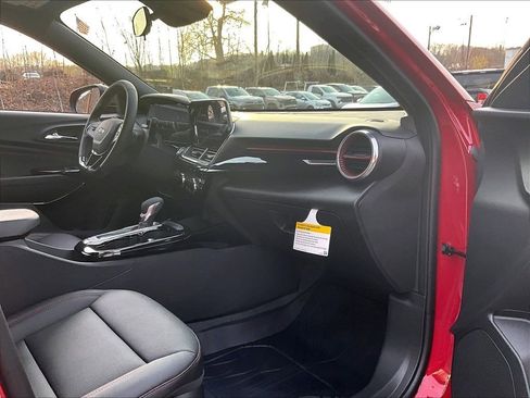 New 2026 Chevrolet Trax RS w/ Driver Confidence Package FWD image 10