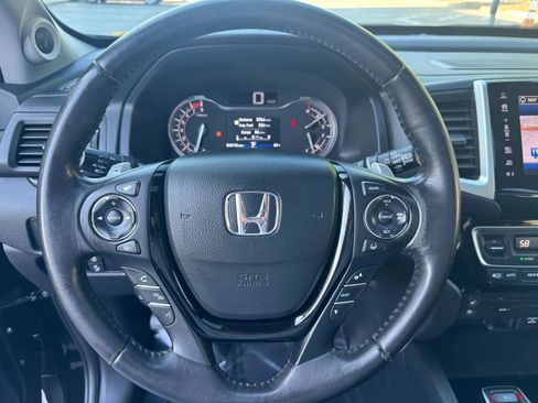 Used 2017 Honda Pilot Elite image 30