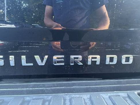 Used 2017 Chevrolet Silverado 2500 LTZ w/ Vortec Plus Package AWD/4WD image 13