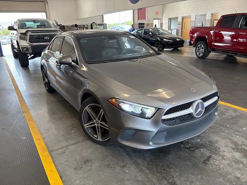 Used 2019 Mercedes-Benz A 220 image 3