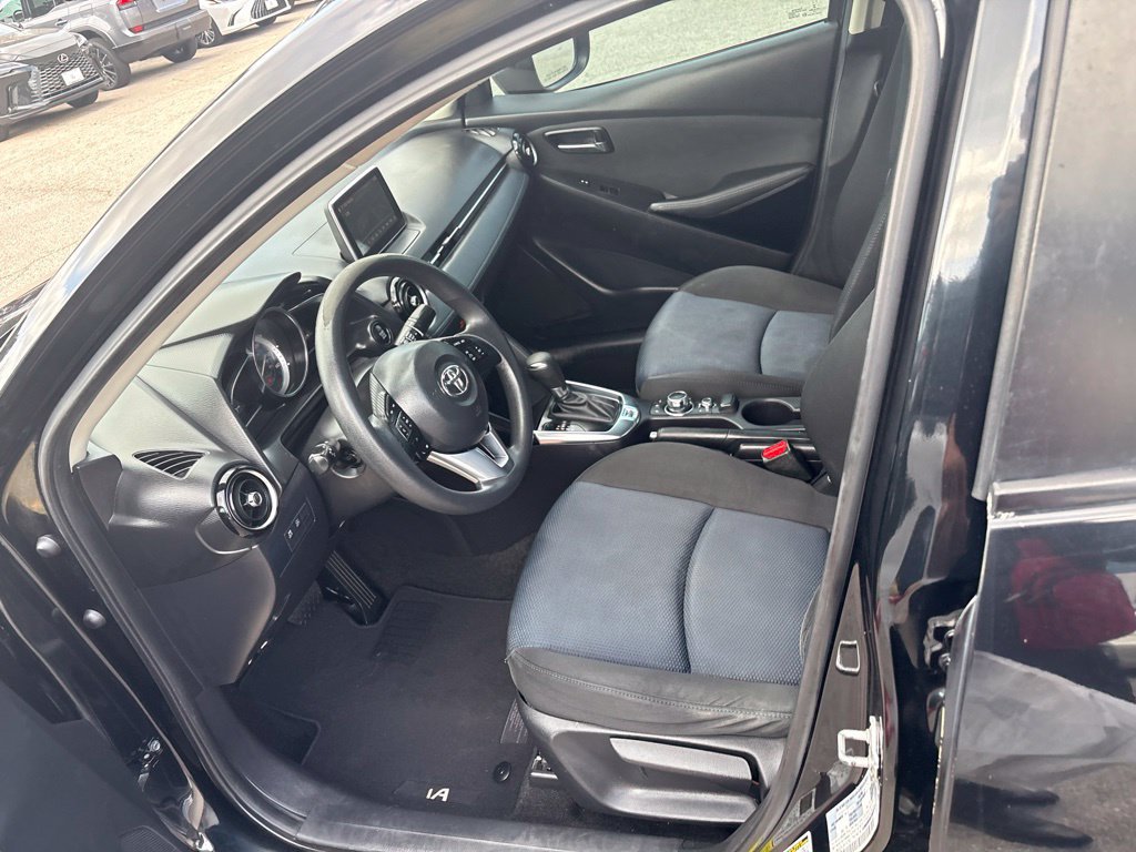 Used 2017 Toyota Yaris iA FWD image 16