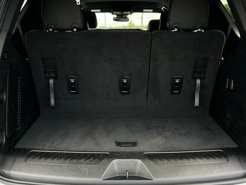 Used 2024 GMC Yukon SLT image 26