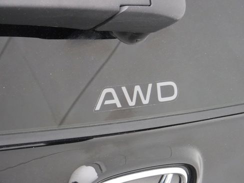 Used 2024 Honda CR-V EX-L image 9