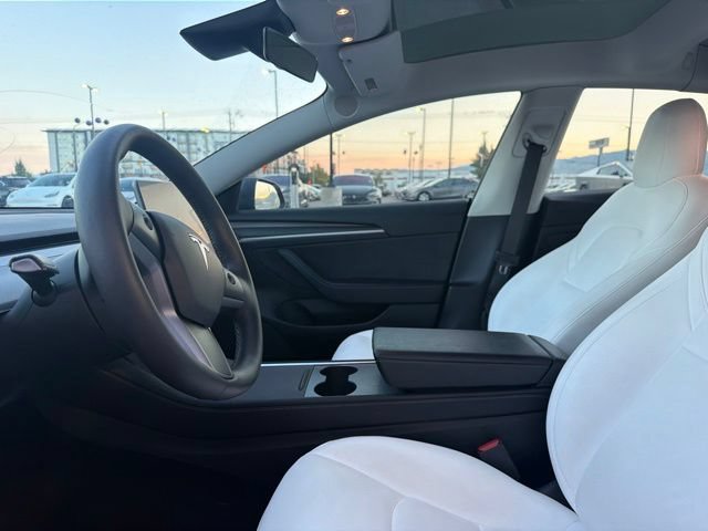 Used 2022 Tesla Model 3 Performance AWD/4WD image 21