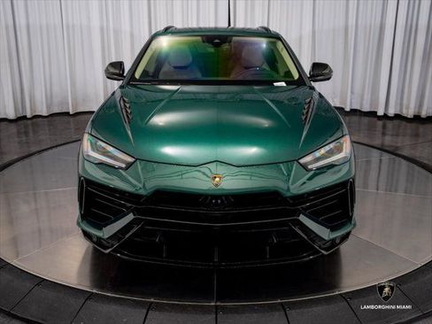 Used 2024 Lamborghini Urus S AWD/4WD image 3