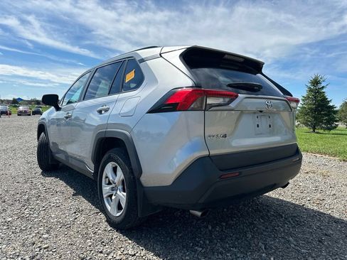 Used 2020 Toyota RAV4 XLE w/ Convenience Package AWD/4WD image 8
