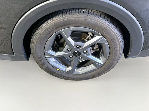 Used 2025 Kia K4 LXS image 11