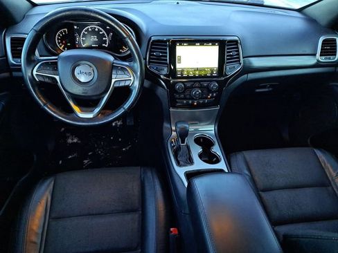 Used 2020 Jeep Grand Cherokee Altitude image 25