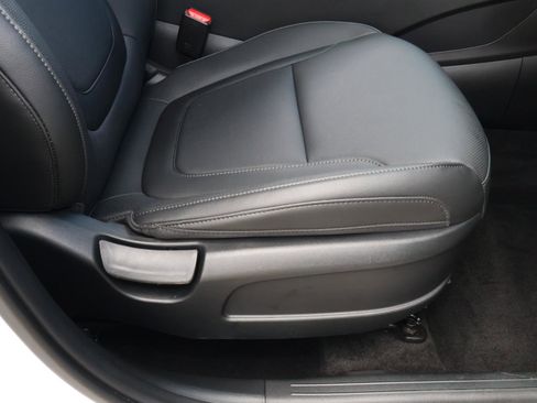 Certified 2025 Hyundai Santa Cruz SEL FWD image 19