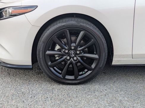 Used 2024 MAZDA MAZDA3 Hatchback w/Premium Plus Pkg image 10