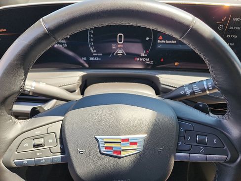 Used 2025 Cadillac XT4 Premium Luxury AWD/4WD image 20
