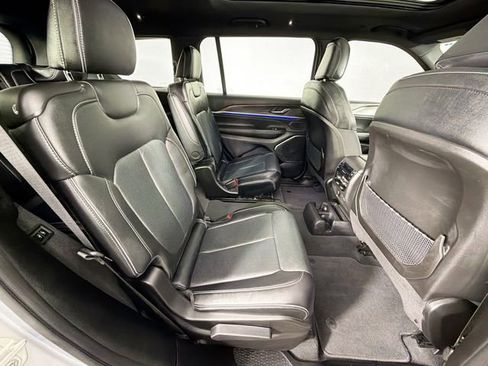 Used 2024 Jeep Grand Cherokee L Overland w/ Trailer Tow Package image 31