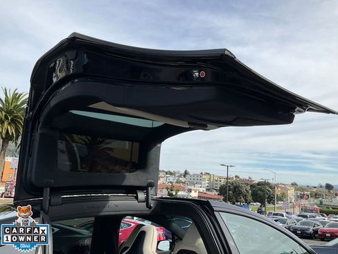 Used 2023 Tesla Model X Plaid image 71