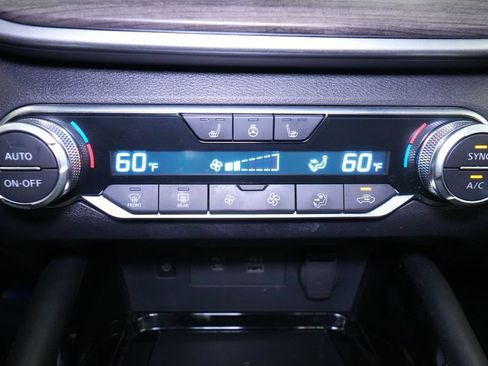 Used 2024 Nissan Altima 2.5 SL AWD/4WD image 31