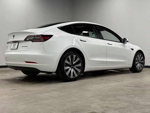 Used 2023 Tesla Model 3 Standard Range image 12