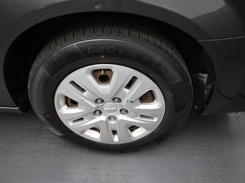Used 2019 Dodge Grand Caravan SE w/ UConnect Hands-Free Group FWD image 20