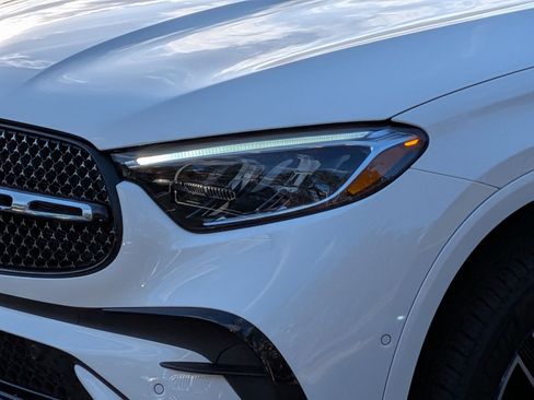 New 2026 Mercedes-Benz GLC 300 4MATIC image 6
