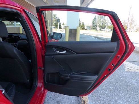 Used 2020 Honda Civic Sport image 31