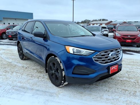 Used 2020 Ford Edge SE image 8