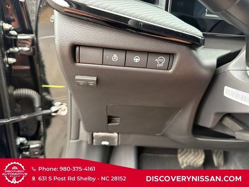 New 2026 Nissan Kicks SR w/ SR Premium Package FWD image 15
