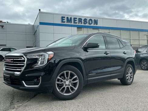 Used 2024 GMC Terrain SLT AWD/4WD image 1