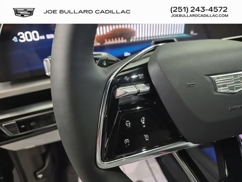 New 2026 Cadillac Lyriq Sport w/ LPO, Floor Liner Package AWD/4WD image 15