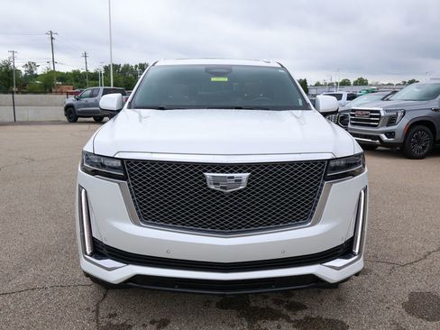 Used 2023 Cadillac Escalade Premium Luxury w/ LPO, Radiant Package AWD/4WD image 38