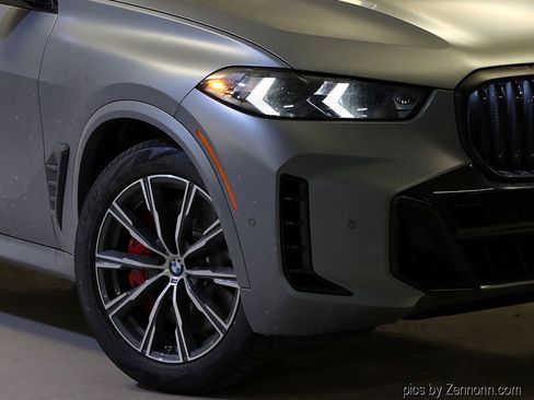 Used 2026 BMW X5 xDrive50e w/ M Sport Package image 4