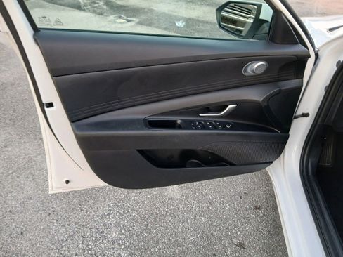 Used 2023 Hyundai Elantra Blue w/ Cargo Package image 11