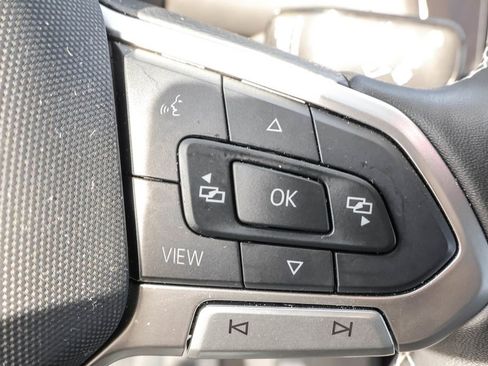 Certified 2024 Volkswagen Tiguan SE image 22