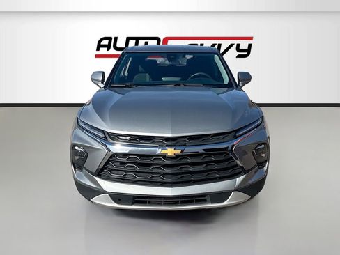 Used 2023 Chevrolet Blazer LT AWD/4WD image 2