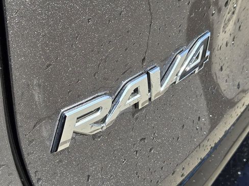 Used 2022 Toyota RAV4 XSE image 13