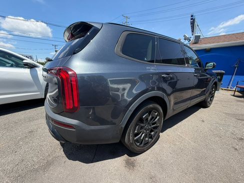 Used 2021 Kia Telluride EX w/ EX Premium Package AWD/4WD image 4