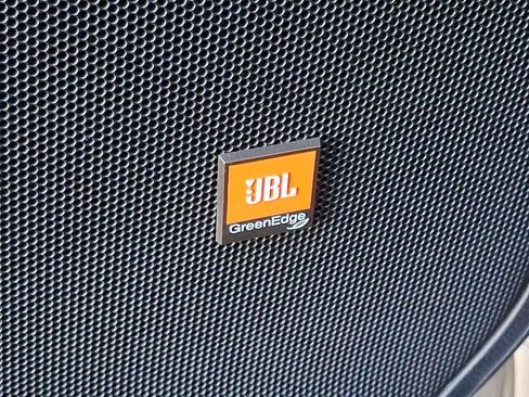 Used 2019 Toyota Highlander Limited Platinum image 32