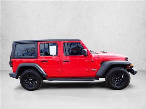 Used 2019 Jeep Wrangler Unlimited Sport image 5