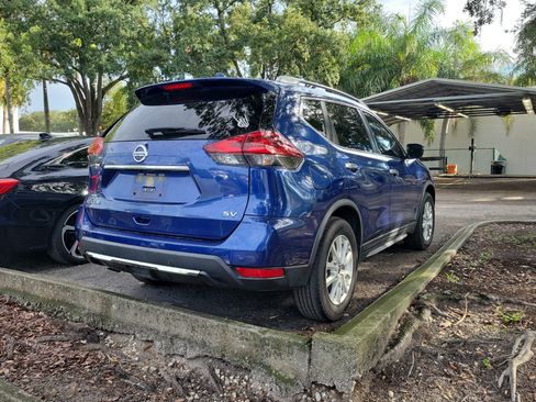 Used 2020 Nissan Rogue SV FWD image 8