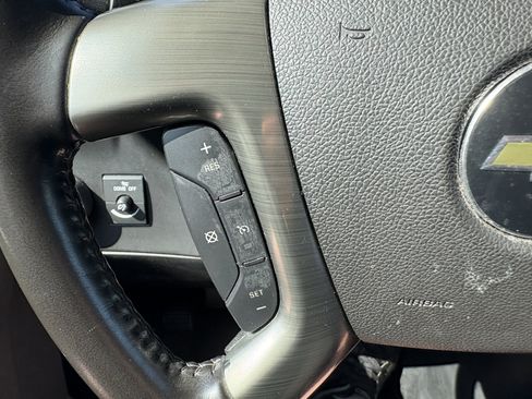 Used 2018 Chevrolet Express 2500 w/ Safety Package RWD image 29