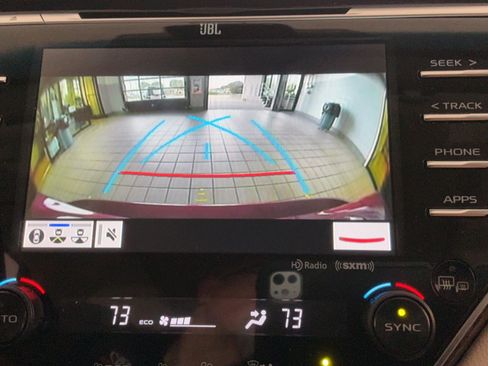 Used 2018 Toyota Camry XLE w/ Driver Assist Package FWD image 12