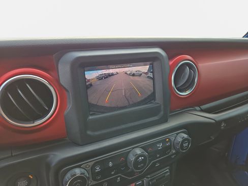 Used 2021 Jeep Wrangler Unlimited Rubicon w/ Cold Weather Group image 26