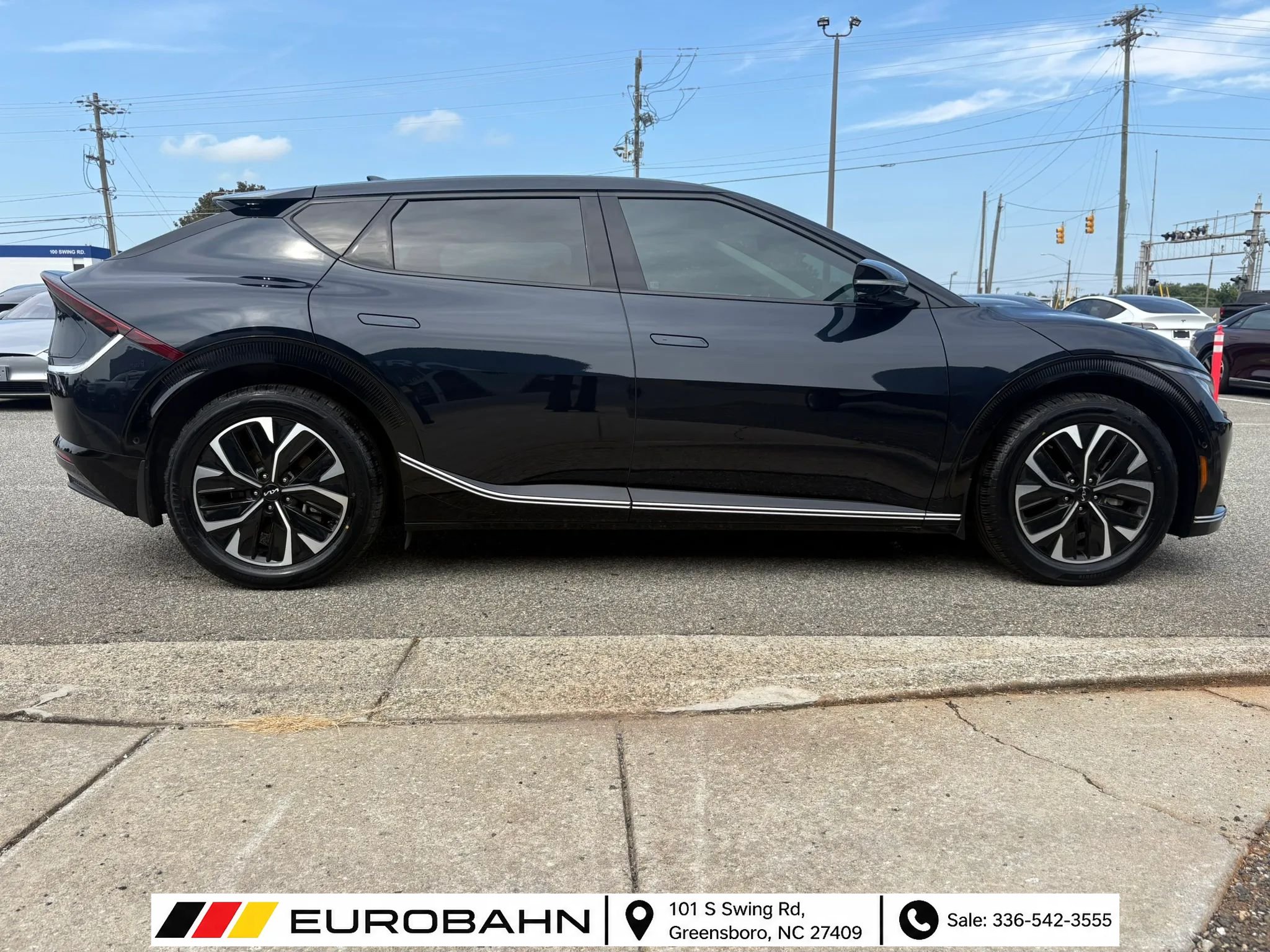 Used 2022 Kia EV6 Wind w/ Wind Technology Package AWD/4WD image 23