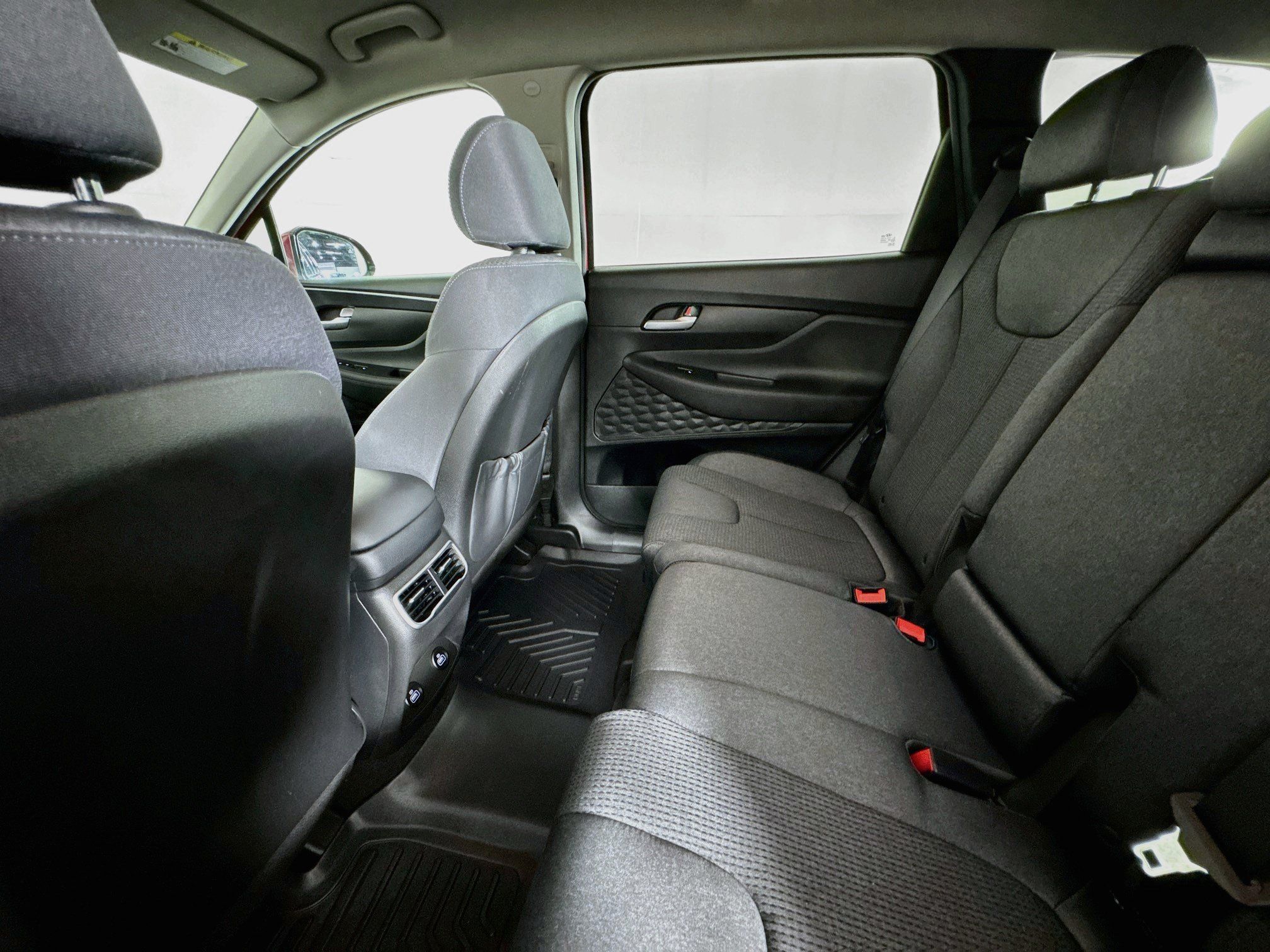 Used 2023 Hyundai Santa Fe SEL AWD/4WD image 23