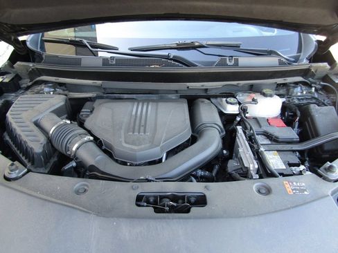 Used 2025 Buick Enclave Sport Touring AWD/4WD image 36