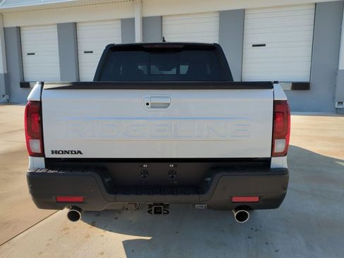 Used 2026 Honda Ridgeline Black Edition image 7