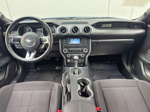 Used 2022 Ford Mustang Coupe w/ Black Accent Package RWD image 11
