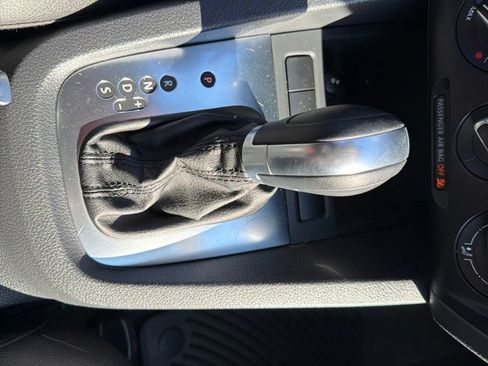 Used 2012 Volkswagen Jetta SE FWD image 17