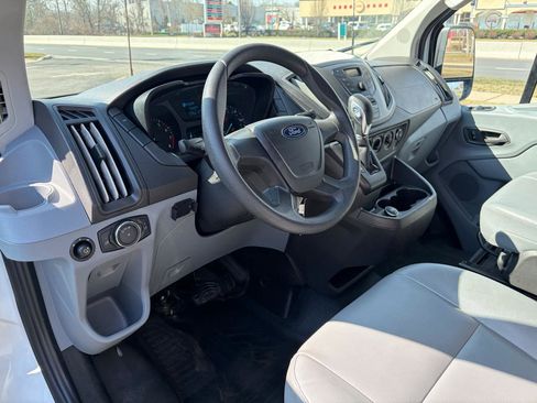 Used 2018 Ford Transit 150 XL image 16